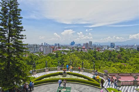 largest park in mexico city.